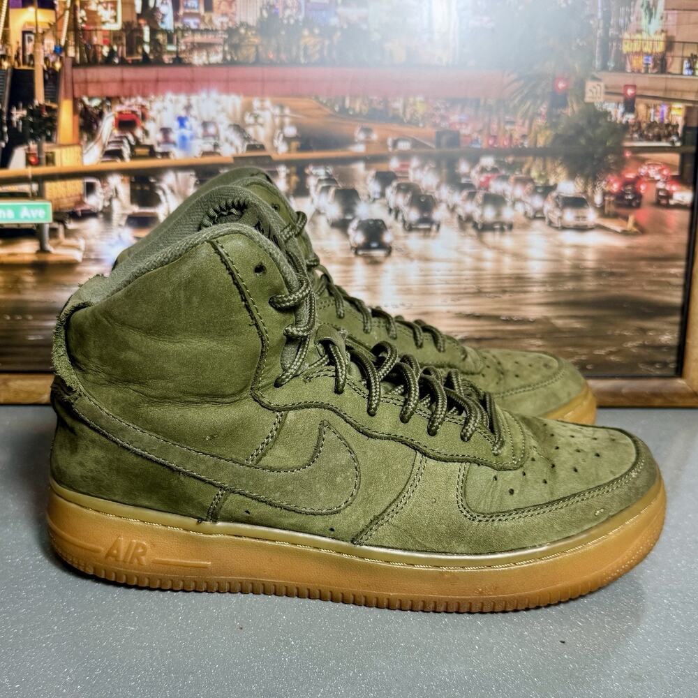Nike Air Force 1 High WB GS Medium Olive Dark Gum 922066-202 Women’s 7 - 5.5Y